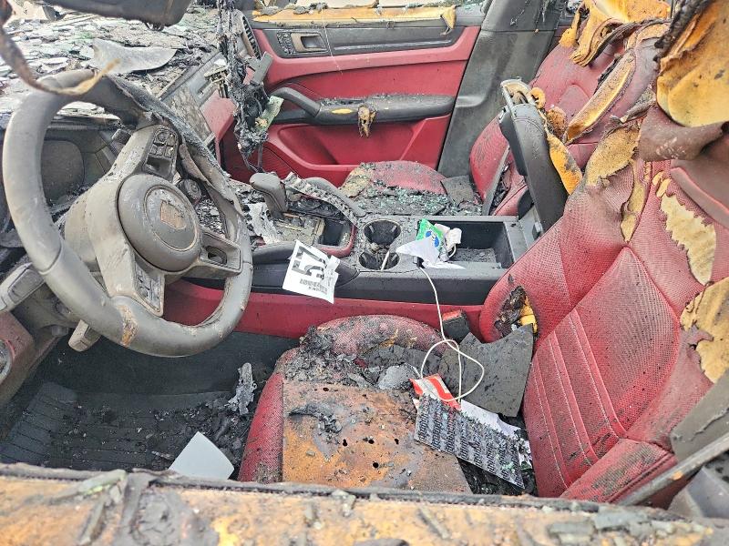 2019 Porsche Cayene VIN WP1AA2AY9KDA02924 COPART salvage auction — BURN, Qc - Irrecuperable, sold $1,800 on 2026-07-21 (photo 7)