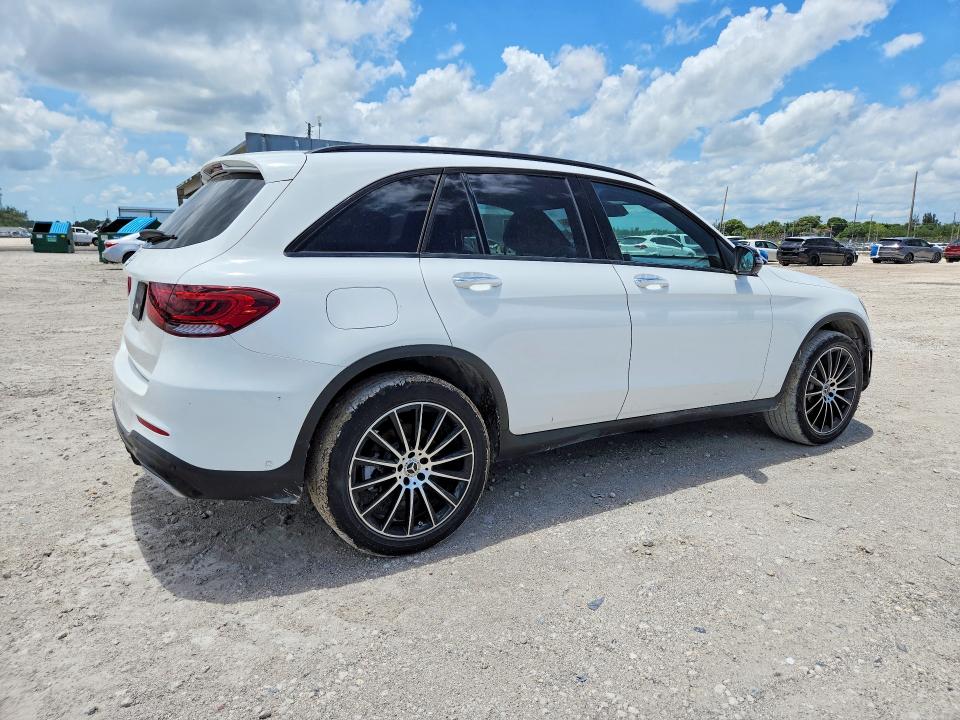 2022 Mercedes-benz VIN W1N0G8DB3NV375518 COPART salvage auction — MINOR DENT/SCRATCHES, Fl - Certificate Of Title, sold $21,200 on 2026-07-16 (photo 3)