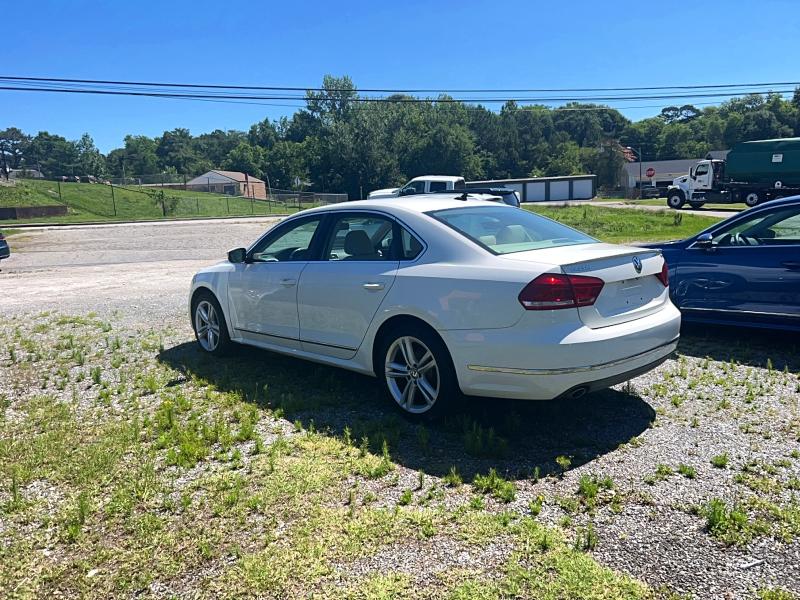 2015 Volkswagen Passat VIN 1VWCV7A32FC003843 COPART salvage auction — NORMAL WEAR, Nj - Certificate Of Title (P), sold $325 on 2026-07-06 (photo 3)