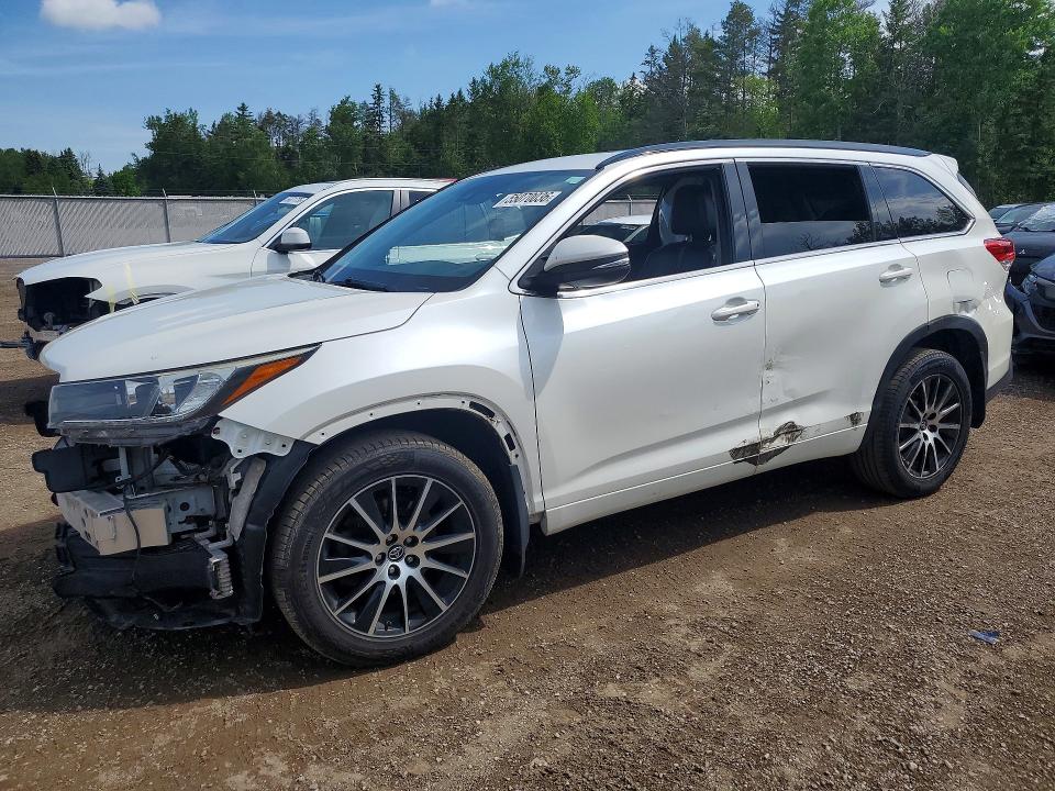 2017 Toyota Highlander VIN 5TDJZRFHXHS443857 COPART salvage auction — FRONT END, On - Permit No Brand - Unfit, sold $12,600 on 2026-07-16 (photo 1)