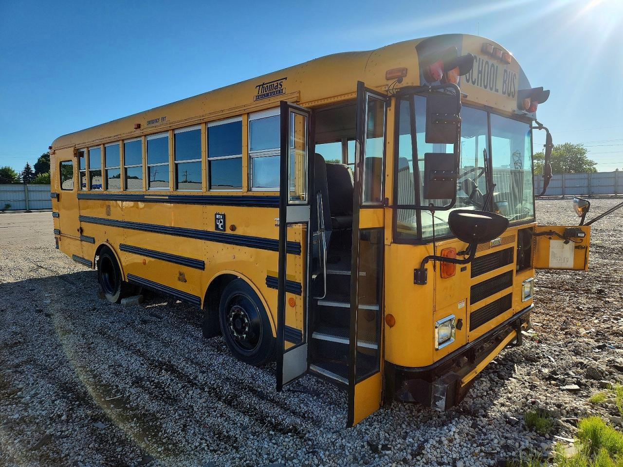 2010 Thomas Saf-t-liner hdx VIN 1T88H4E27A1121633 COPART salvage auction — Normal Wear, WI - CERTIFICATE OF TITLE, sold $1,400 on 2026-08-10 (photo 1)