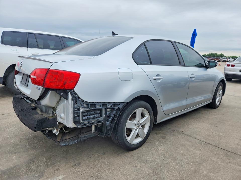 2012 Volkswagen Jetta VIN 3VWLL7AJ3CM421780 COPART salvage auction — REAR END, Tx - Certificate Of Title (P), sold $2,200 on 2026-07-09 (photo 3)