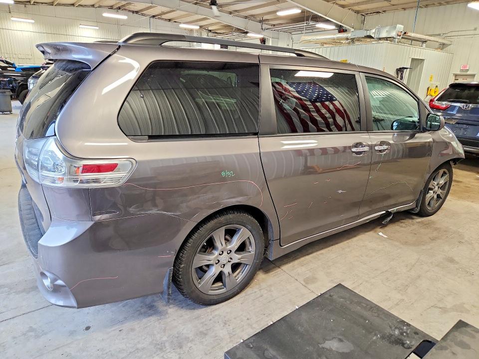 2017 Toyota Sienna VIN 5TDXZ3DC8HS839798 COPART salvage auction — FRONT END, Mn - Cert Of Title-Salvage, sold $250 on 2026-07-21 (photo 3)