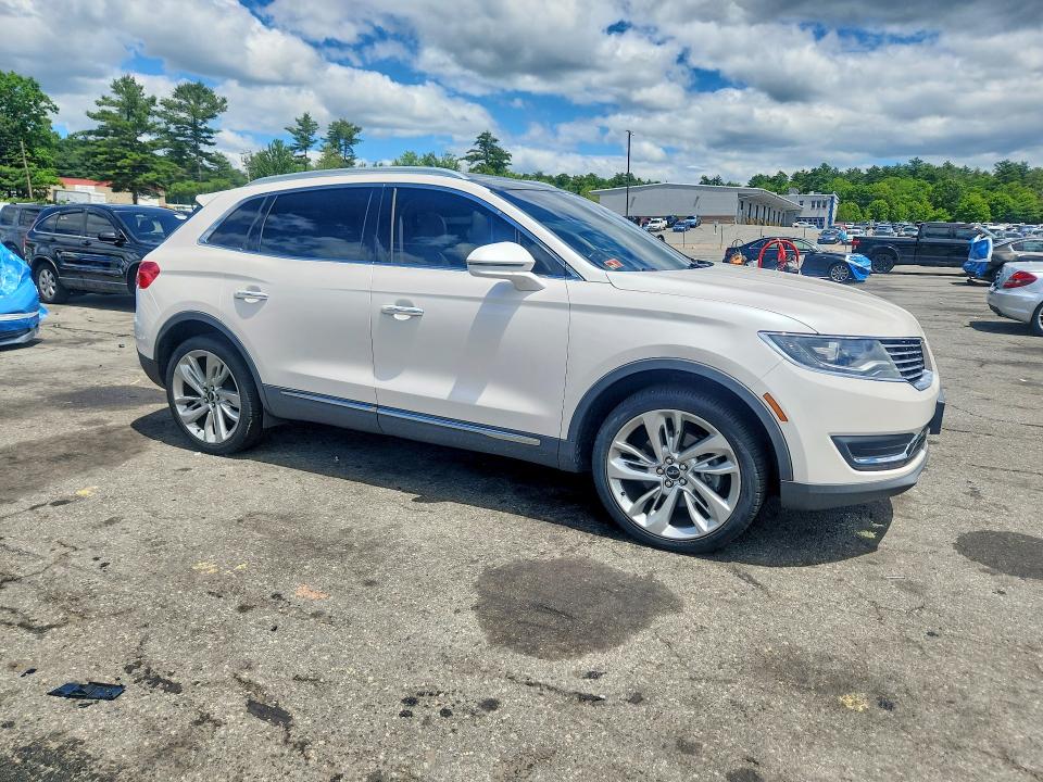 2018 Lincoln Mkx VIN 2LMPJ8LR8JBL19280 COPART salvage auction — WATER/FLOOD, Wv - Salvage Cert - Flood Damaged, sold $4,650 on 2026-07-02 (photo 4)