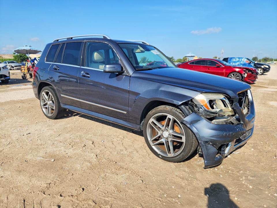 2015 Mercedes-benz VIN WDCGG5HB6FG341491 COPART salvage auction — FRONT END, Fl - Certificate Of Title, sold $3,950 on 2026-07-27 (photo 4)