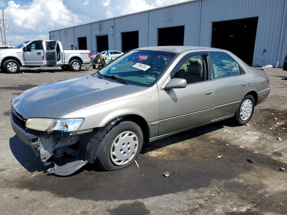 1999 Toyota Camry VIN JT2BG22K2X0296737 COPART salvage auction — FRONT END, Fl - Cert Of Title Slvg Rebuildable, sold $325 on 2026-07-13 (photo 1)