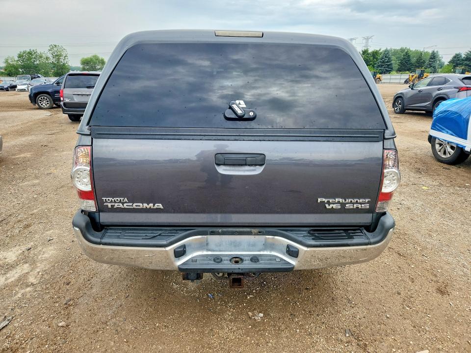 2015 Toyota Tacoma VIN 5TFJU4GNXFX069960 COPART salvage auction — REAR END, Il - Salvage Certificate, sold $8,300 on 2026-07-30 (photo 6)