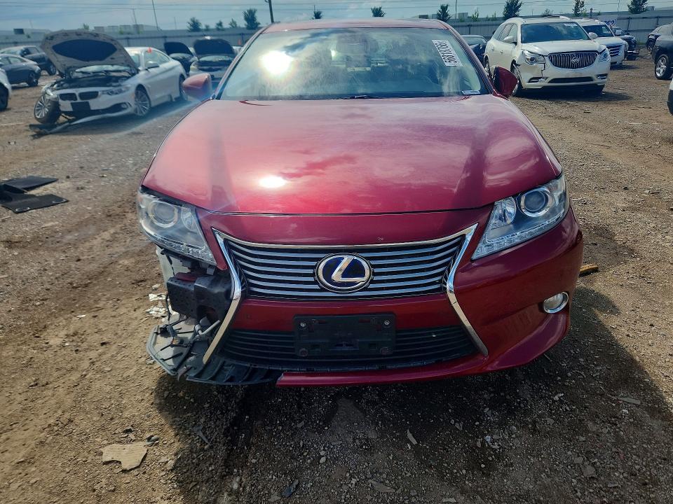 2013 Lexus VIN JTHBW1GG3D2007825 COPART salvage auction — FRONT END, Il - Salvage Certificate, sold $775 on 2026-07-21 (photo 5)