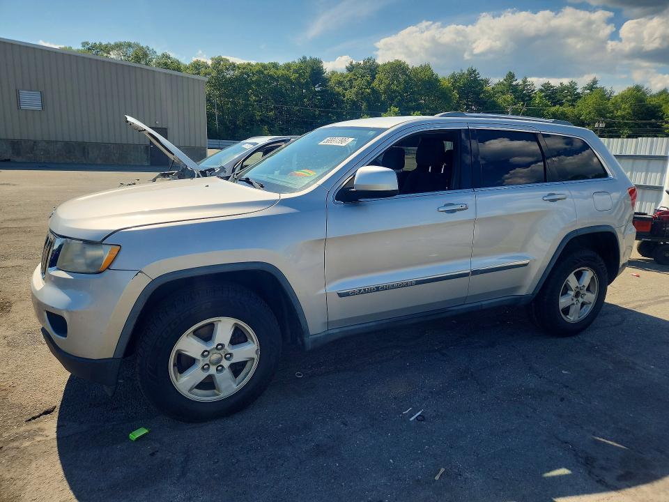 2011 Jeep Grand cherokee VIN 1J4RR4GGXBC551491 COPART salvage auction — MECHANICAL, Ct - Certificate Of Title, sold $700 on 2026-07-02 (photo 1)
