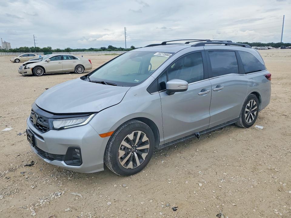 2026 Honda Odyssey VIN 5FNRL6H60TB026145 — COPART salvage auction photo