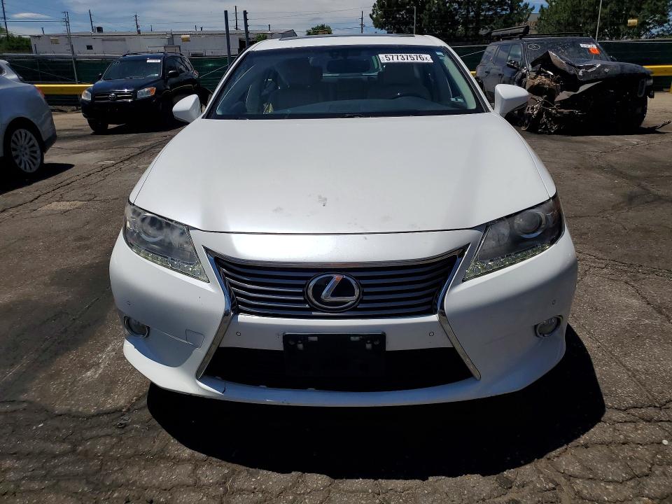 2013 Lexus ES VIN JTHBK1GG5D2059825 COPART salvage auction — SIDE, Co - Public - Salvage Title, sold $5,100 on 2026-07-07 (photo 5)