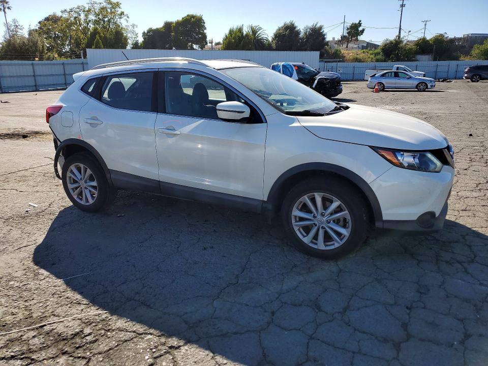 2017 Nissan Rogue VIN JN1BJ1CP6HW006692 COPART salvage auction — REAR END, Ca - Salvage Certificate, sold $1,900 on 2026-07-06 (photo 4)