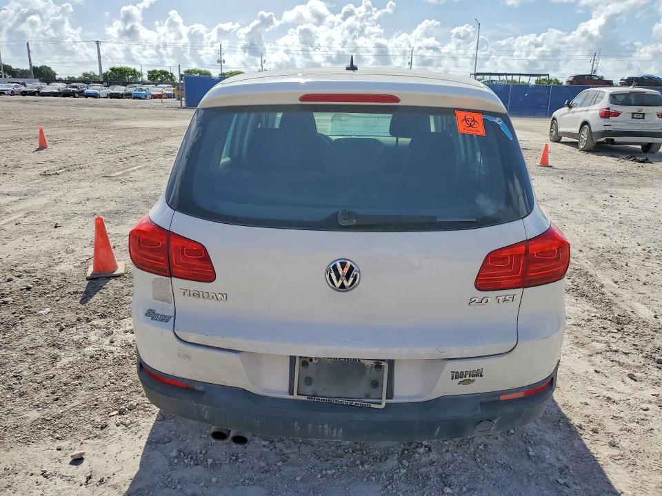 2014 Volkswagen VIN WVGAV3AX5EW542665 COPART salvage auction — SIDE, Fl - Cert Of Title Slvg Rebuildable, sold $400 on 2026-07-15 (photo 6)