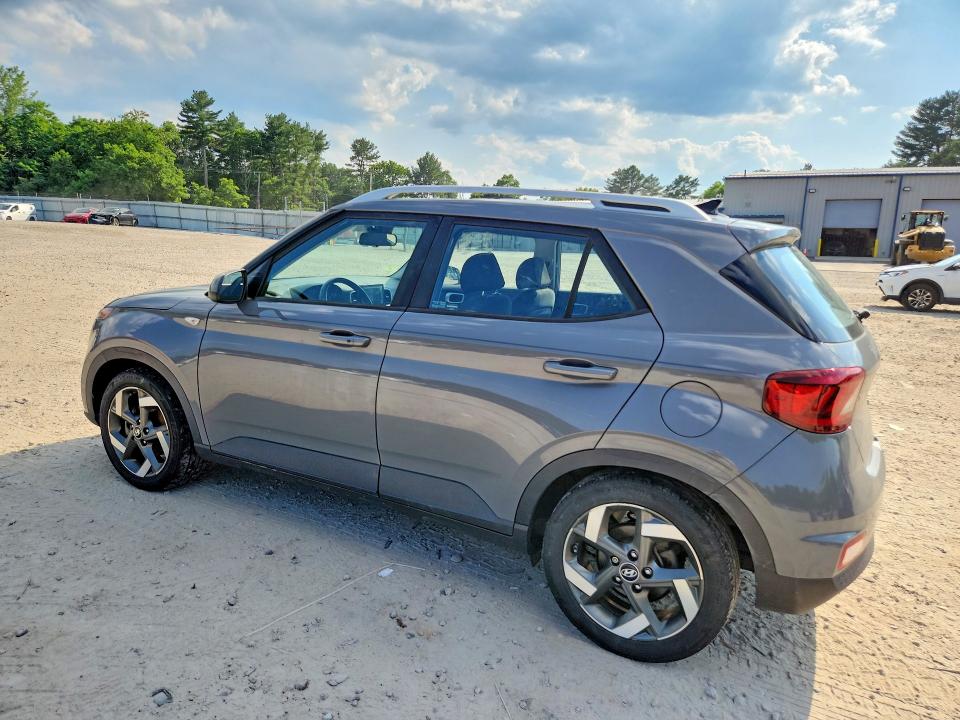2020 Hyundai Venue VIN KMHRC8A35LU032599 COPART salvage auction — MINOR DENT/SCRATCHES, Mt - Certificate Of Title, sold $2,800 on 2026-07-09 (photo 2)