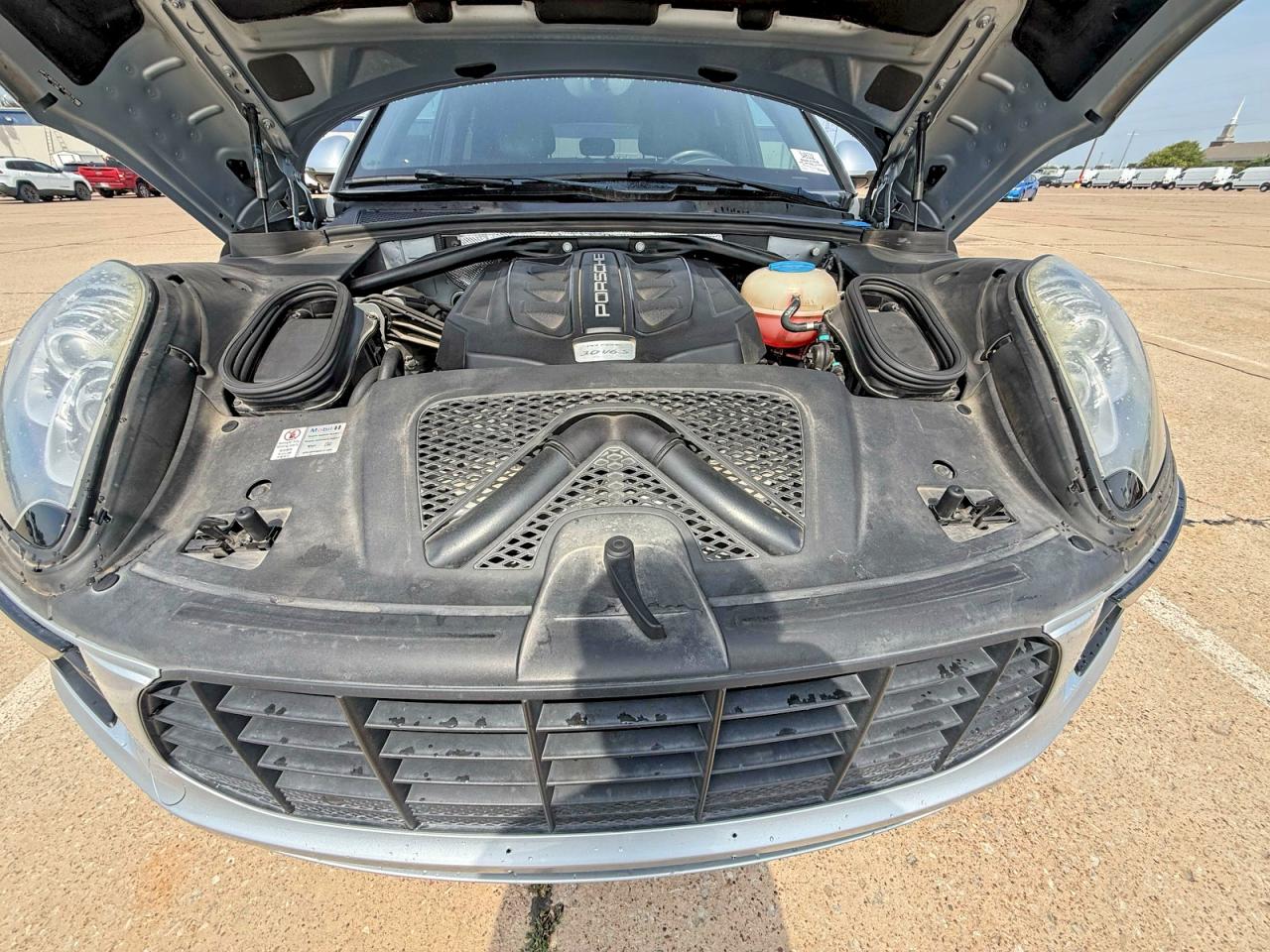 2015 Porsche Macan VIN WP1AB2A53FLB55393 COPART salvage auction — Minor Dent/Scratches, OK - CERTIFICATE OF TITLE (P), sold $5,400 on 2026-06-30 (photo 7)