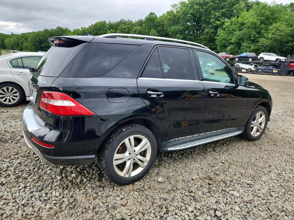 2015 Mercedes-benz VIN 4JGDA5HB8FA562955 COPART salvage auction — NORMAL WEAR, Me - Certificate Of Title, sold $1,100 on 2026-07-09 (photo 3)
