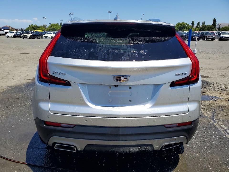 2022 Cadillac Xt4 VIN 1GYFZCR48NF135622 COPART salvage auction — MINOR DENT/SCRATCHES, CA - CERTIFICATE OF TITLE, sold $13,000 on 2026-07-14 (photo 6)