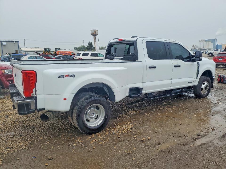 2025 Ford F-350 super duty VIN 1FT8W3DT5SED00730 COPART salvage auction — REAR END, Fl - Certificate Of Destruction, sold $27,400 on 2026-07-17 (photo 3)