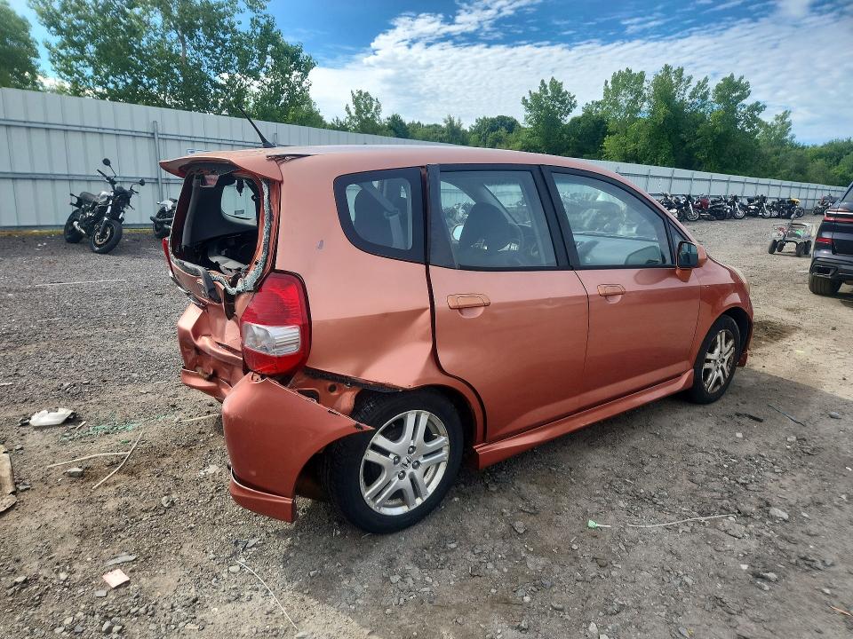 2007 Honda Fit VIN JHMGD386X7S027202 COPART salvage auction — REAR END, Ma - Cert Of Title-Reconstrctd Coll, sold $125 on 2026-07-29 (photo 3)