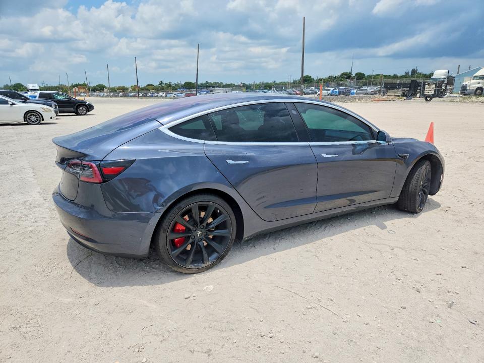 2018 Tesla Model 3 VIN 5YJ3E1EA1JF009525 COPART salvage auction — MINOR DENT/SCRATCHES, Fl - Certificate Of Title, sold $6,200 on 2026-07-07 (photo 3)