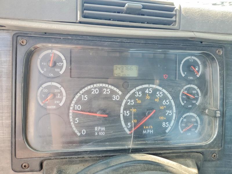 2006 Freightliner Conventional VIN 1FUJA6CK06LW38766 COPART salvage auction — NORMAL WEAR, NJ - CERTIFICATE OF TITLE, sold $8,200 on 2026-07-28 (photo 8)