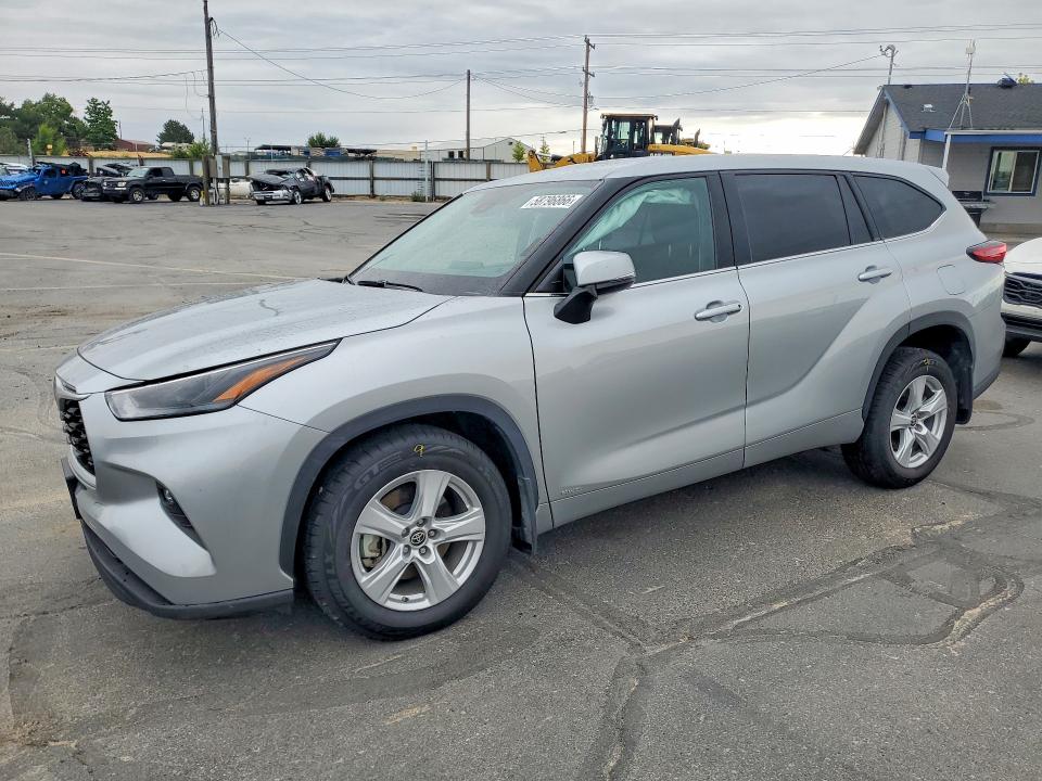 2022 Toyota Highlander VIN 5TDBBRCH6NS560134 COPART salvage auction — SIDE, Id - Salvage Certificate Of Title, sold $7,200 on 2026-07-23 (photo 1)