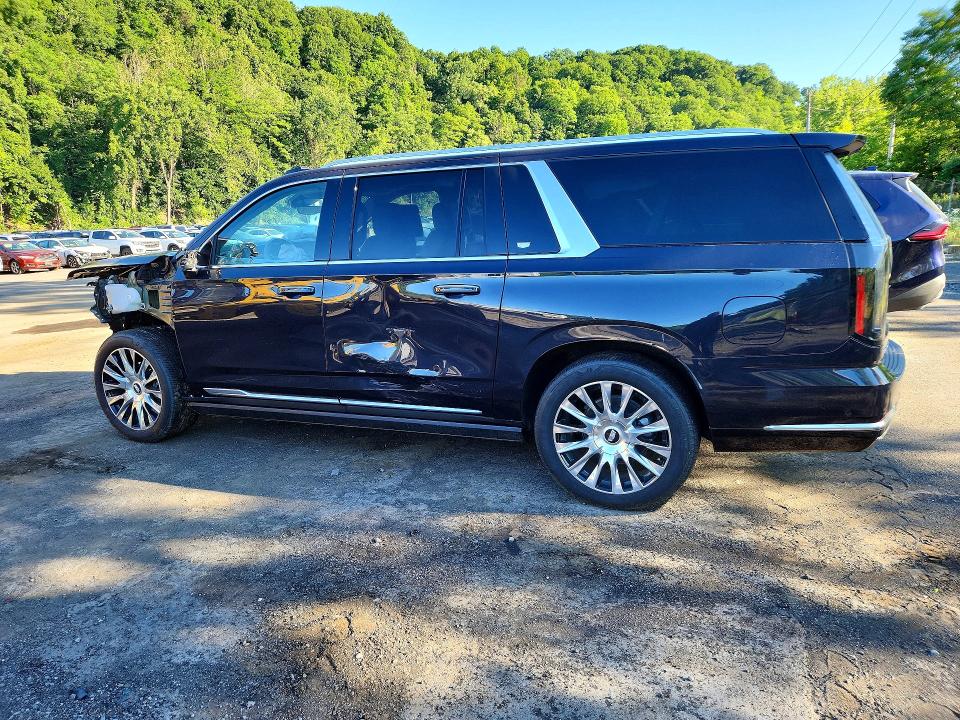2026 Cadillac Escalade VIN 1GYS9MKL7TR225474 COPART salvage auction — FRONT END, Nj - Cert Of Title-Salvage, sold $57,500 on 2026-07-21 (photo 2)