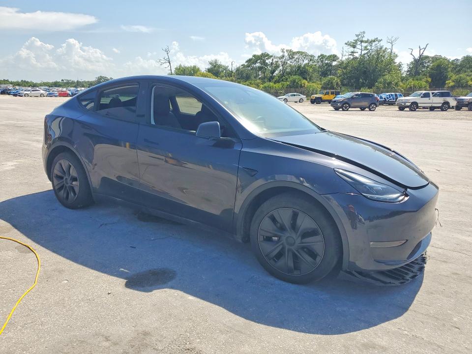 2024 Tesla Model y VIN 7SAYGDEE9RA317591 COPART salvage auction — FRONT END, Fl - Cert Of Title Slvg Rebuildable, sold $150 on 2026-07-29 (photo 4)