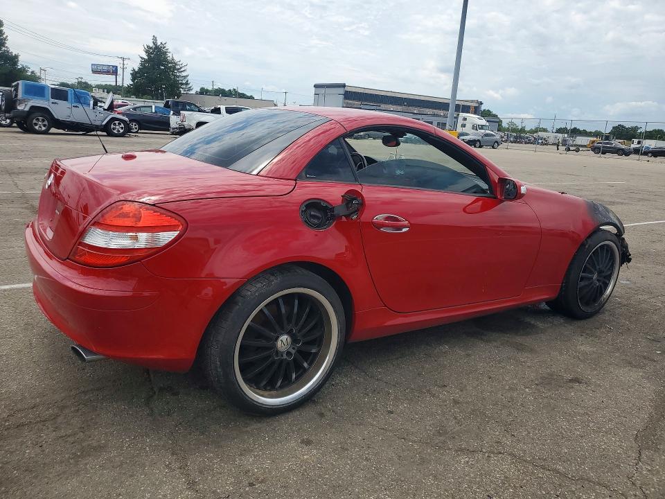 2007 Mercedes-benz Slk-klasse VIN WDBWK54F37F167703 COPART salvage auction — ENGINE BURN, Oh - Cert Of Title-Salvage, sold $325 on 2026-07-15 (photo 3)
