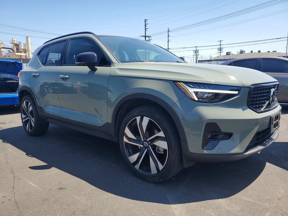 2024 Volvo VIN YV4L12UL2R2352392 COPART salvage auction — REAR END, Ca - Salvage Certificate, sold $13,900 on 2026-07-20 (photo 4)