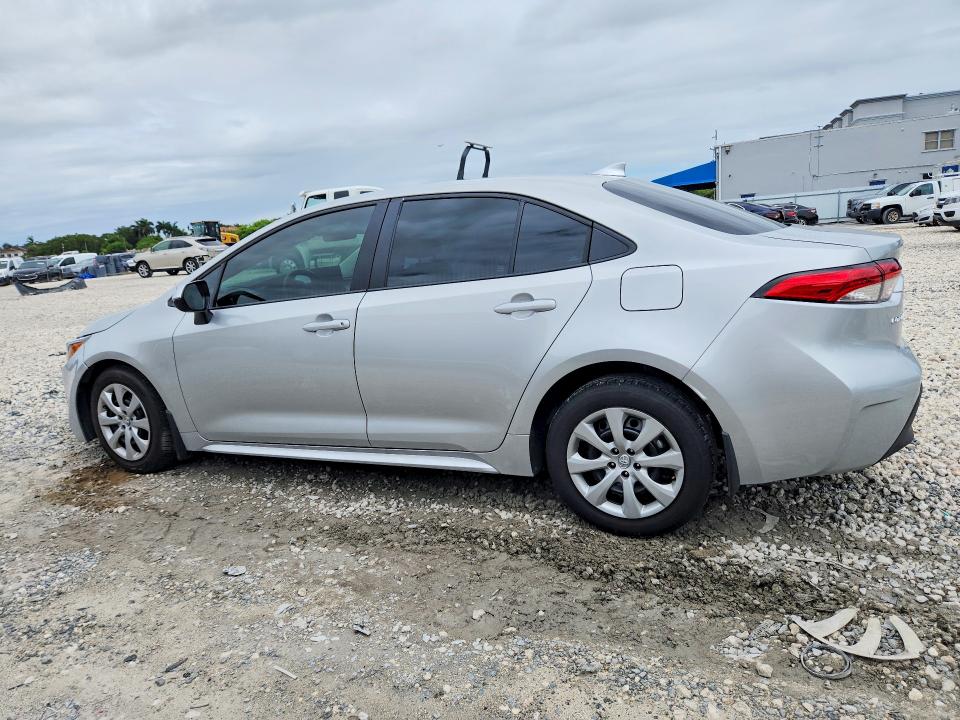 2025 Toyota Corolla VIN 5YFB4MDE0SP290243 COPART salvage auction — FRONT END, Fl - Certificate Of Destruction, sold $5,700 on 2026-07-31 (photo 2)