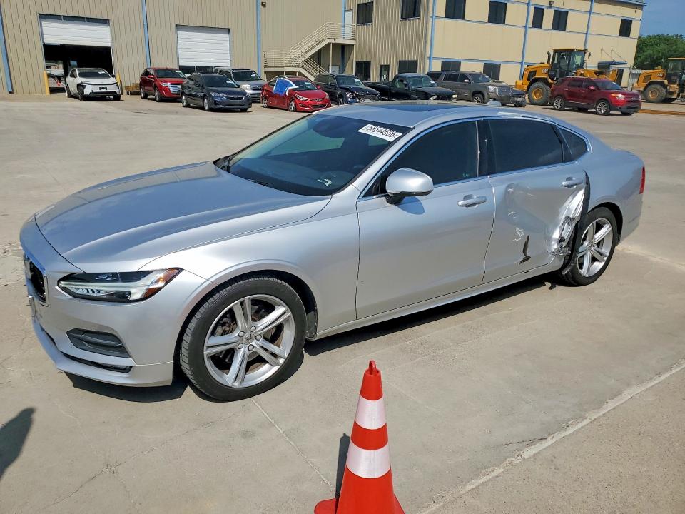 2019 Volvo S90 VIN LVY102AK4KP083645 COPART salvage auction — SIDE, Tx - Salvage Vehicle Title, sold $7,300 on 2026-07-13 (photo 1)