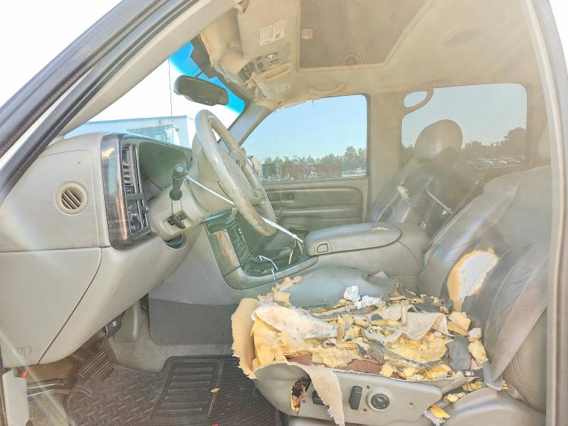 2005 Gmc Yukon xl VIN 1GKFK66U05J204451 COPART salvage auction — FRONT END, NC - DEALER ONLY CLEAN TITLE, sold $575 on 2026-08-24 (photo 7)