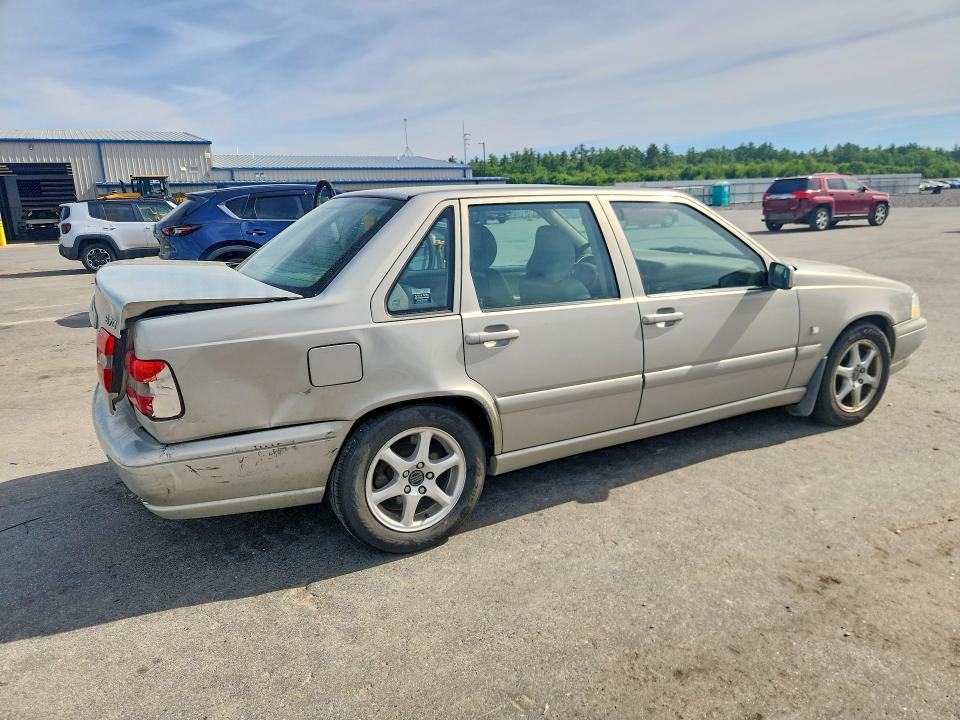 2000 Volvo S70 VIN YV1LS61JXY2631253 COPART salvage auction — REAR END, ME - CERTIFICATE OF TITLE, sold $300 on 2026-07-08 (photo 3)