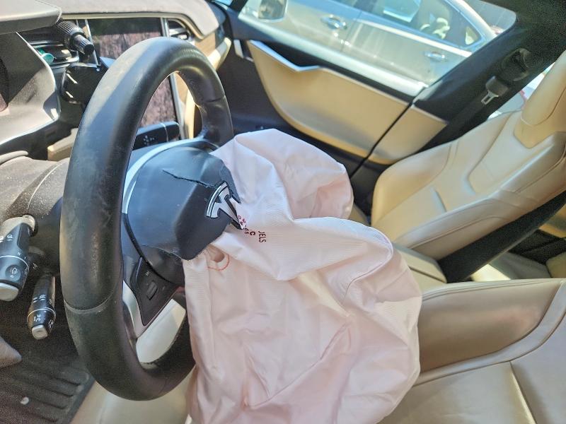 2015 Tesla Model s VIN 5YJSA1E24FF113451 COPART salvage auction — FRONT END, Md - Cert Of Salvage > 75% Damage, sold $1,600 on 2026-07-28 (photo 9)