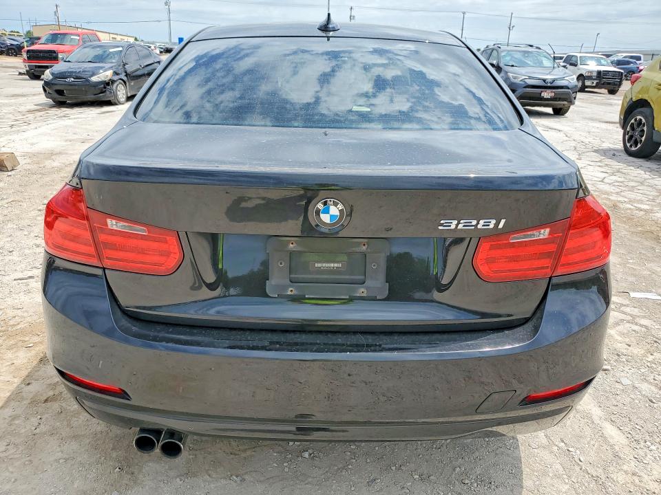 2012 BMW 3 series VIN WBA3A5C57CF341196 COPART salvage auction — Burn Engine, OK - CERT OF TITLE-SALVAGE, sold $550 on 2026-08-11 (photo 6)