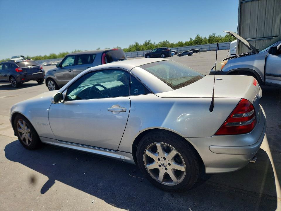 2002 Mercedes-benz Slk-klasse VIN WDBKK49F62F252545 COPART salvage auction — FRONT END, Ca - Salvage Certificate, sold $475 on 2026-07-13 (photo 2)