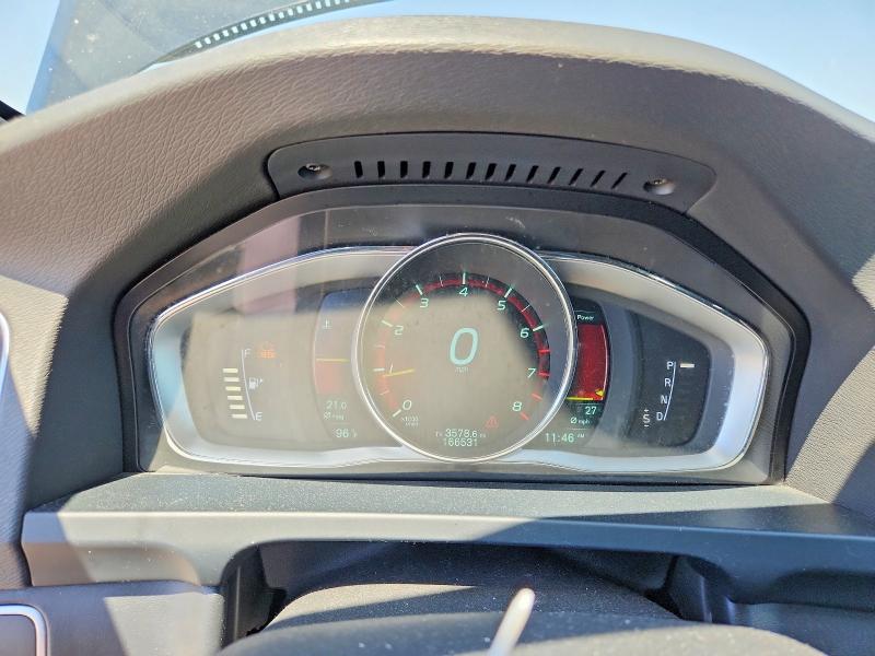 2015 Volvo V60 VIN YV1612SB4F1189766 COPART salvage auction — UNDERCARRIAGE, Co - Dis/Dlr/Exp Only Clean Title, sold $950 on 2026-07-09 (photo 9)