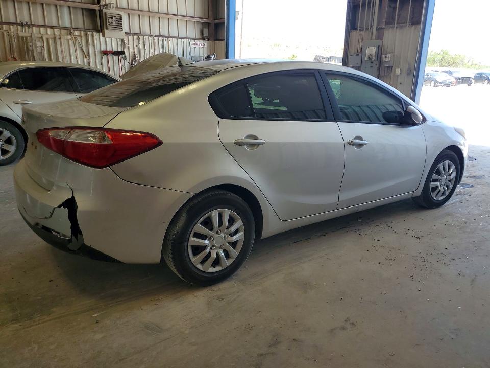 2014 Kia Forte VIN KNAFK4A65E5125551 COPART salvage auction — REAR END, Tx - Salvage Vehicle Title, sold $325 on 2026-07-24 (photo 3)