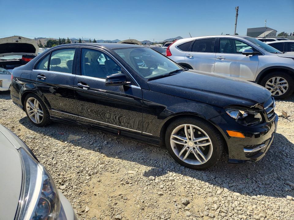 2014 Mercedes-benz C class VIN WDDGF4HB0ER306389 COPART salvage auction — FRONT END, CA - SALVAGE CERTIFICATE, sold $700 on 2026-08-06 (photo 4)