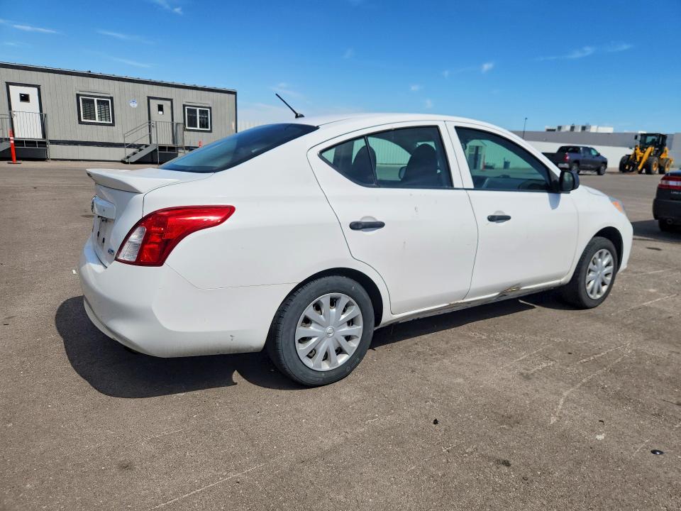 2014 Nissan VIN 3N1CN7AP5EL847077 COPART salvage auction — REAR END, Ut - Salvage Certificate, sold $425 on 2026-07-02 (photo 3)
