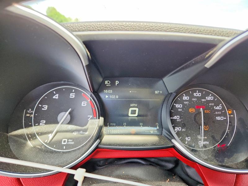 2018 Alfa romeo VIN ZARFAEDN7J7566715 COPART salvage auction — FRONT END, Nc - Salvage Certificate Of Title, sold $3,050 on 2026-09-02 (photo 9)