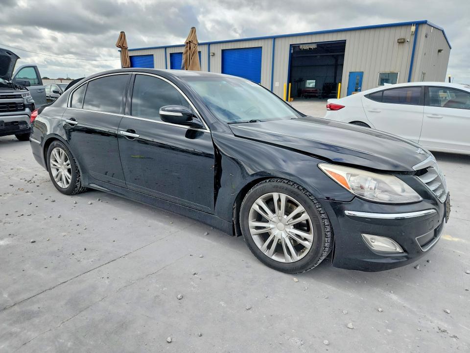 2013 Hyundai Genesis VIN KMHGC4DD6DU256681 COPART salvage auction — FRONT END, Tx - Certificate Of Title, sold $650 on 2026-07-21 (photo 4)