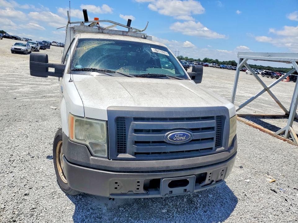 2010 Ford VIN 1FTMF1CW4AKC08667 COPART salvage auction — MINOR DENT/SCRATCHES, Ga - Certificate Of Title, sold $2,050 on 2026-07-09 (photo 5)
