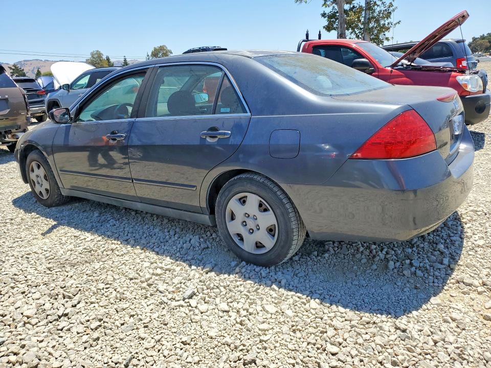 2006 Honda Accord VIN JHMCM56426C001889 COPART salvage auction — MINOR DENT/SCRATCHES, Ca - Dis/Dlr/Exp App For Dup Clean, sold $900 on 2026-07-28 (photo 2)