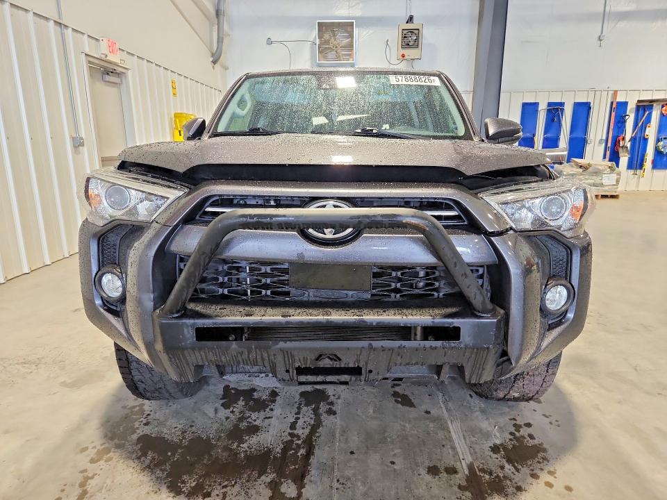 2020 Toyota 4runner VIN JTEBU5JR2L5792467 COPART salvage auction — REAR END, NC - SALVAGE CERTIFICATE OF TITLE, sold $8,700 on 2026-07-27 (photo 5)
