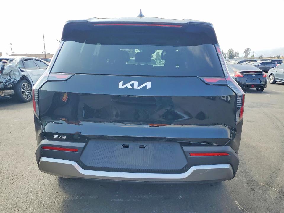 2026 Kia Ev9 VIN 5XYAB5S12TG014904 COPART salvage auction — FRONT END, Ca - Salvage Certificate, sold $12,100 on 2026-08-26 (photo 6)