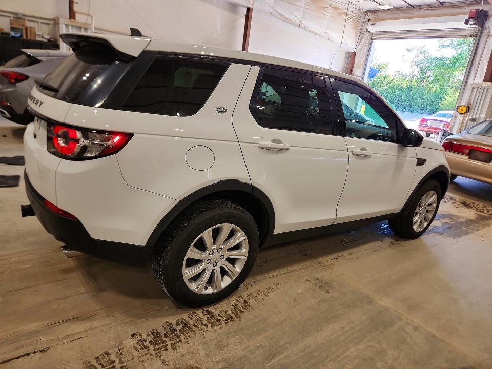 2016 Land rover Discovery VIN SALCP2BG7GH574579 COPART salvage auction — NORMAL WEAR, Wi - Certificate Of Title, sold $2,300 on 2026-07-11 (photo 3)