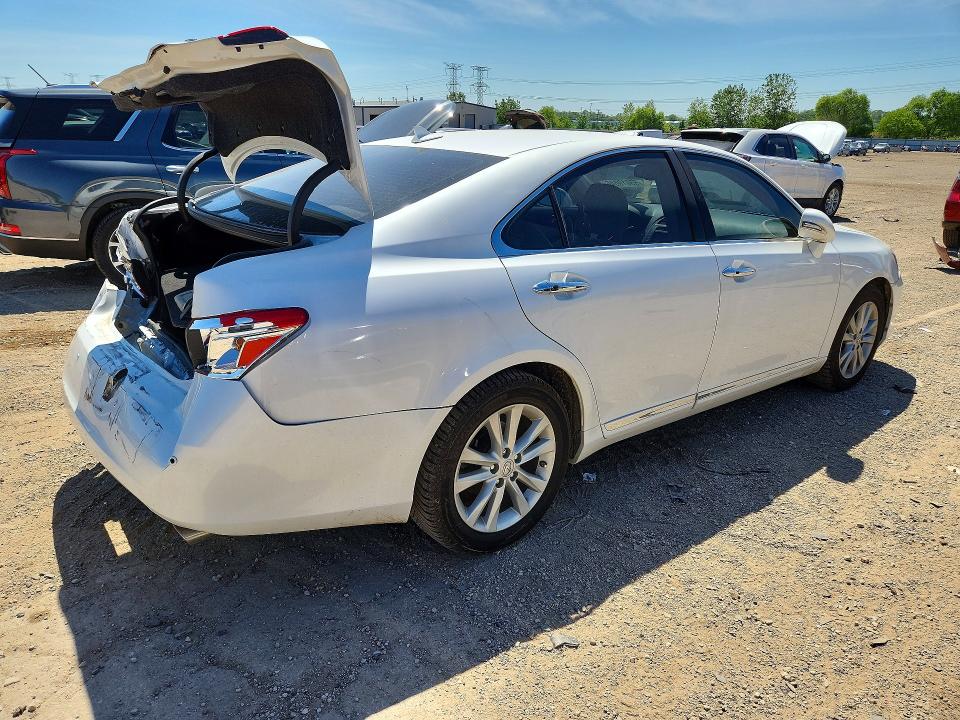 2011 Lexus ES VIN JTHBK1EG9B2432512 COPART salvage auction — REAR END, Il - Salvage Certificate, sold $2,650 on 2026-07-07 (photo 3)