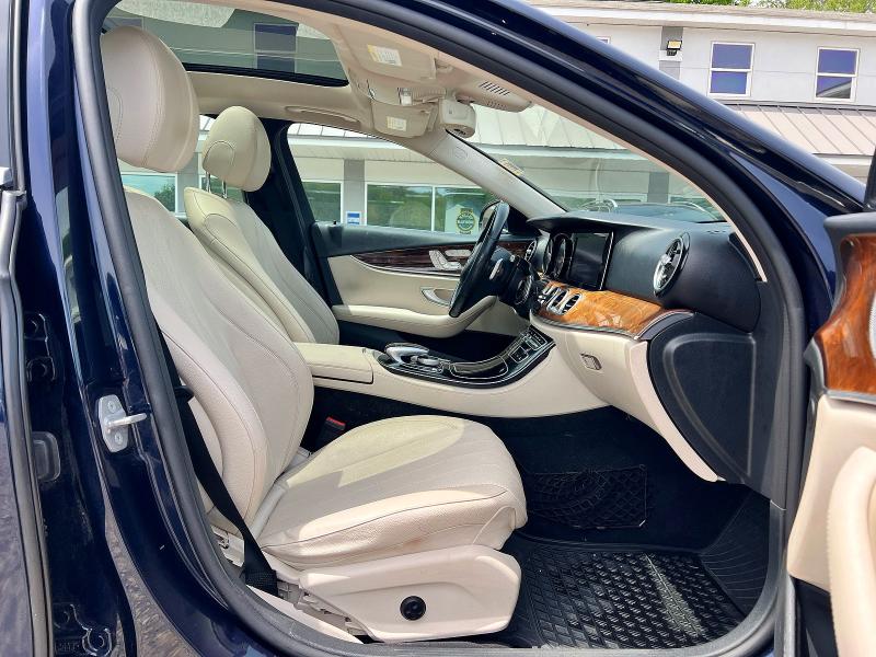 2017 Mercedes-benz E-class VIN WDDZF4KB8HA132821 COPART salvage auction — MINOR DENT/SCRATCHES, NH - CERTIFICATE OF TITLE (P), sold $12,900 on 2026-07-02 (photo 5)